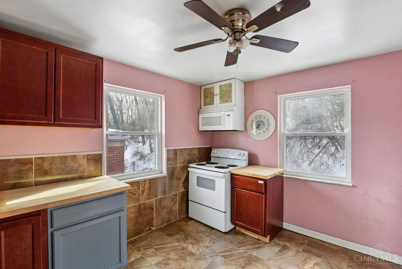 2183 Westwood Northern Boulevard