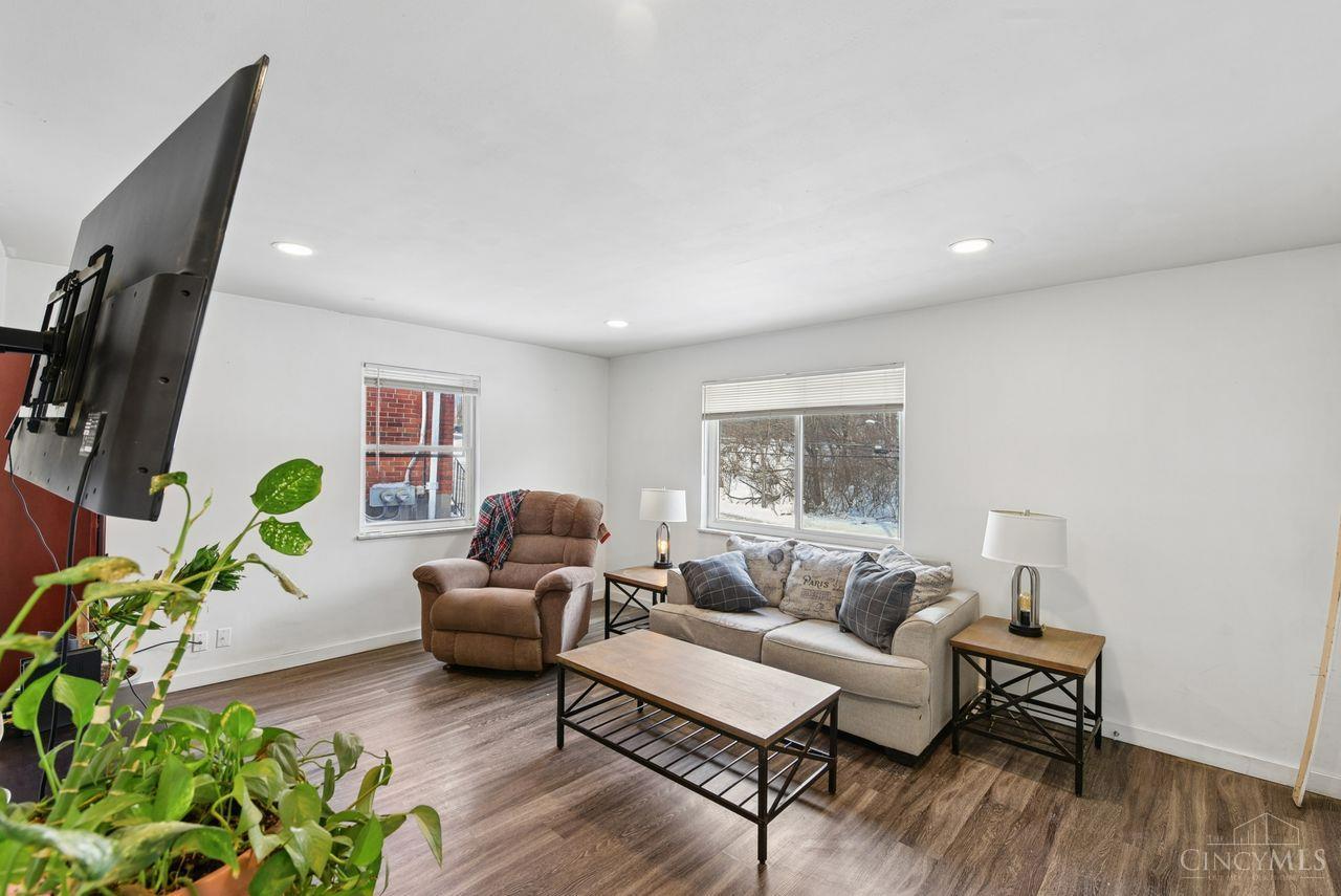 2183 Westwood Northern Boulevard