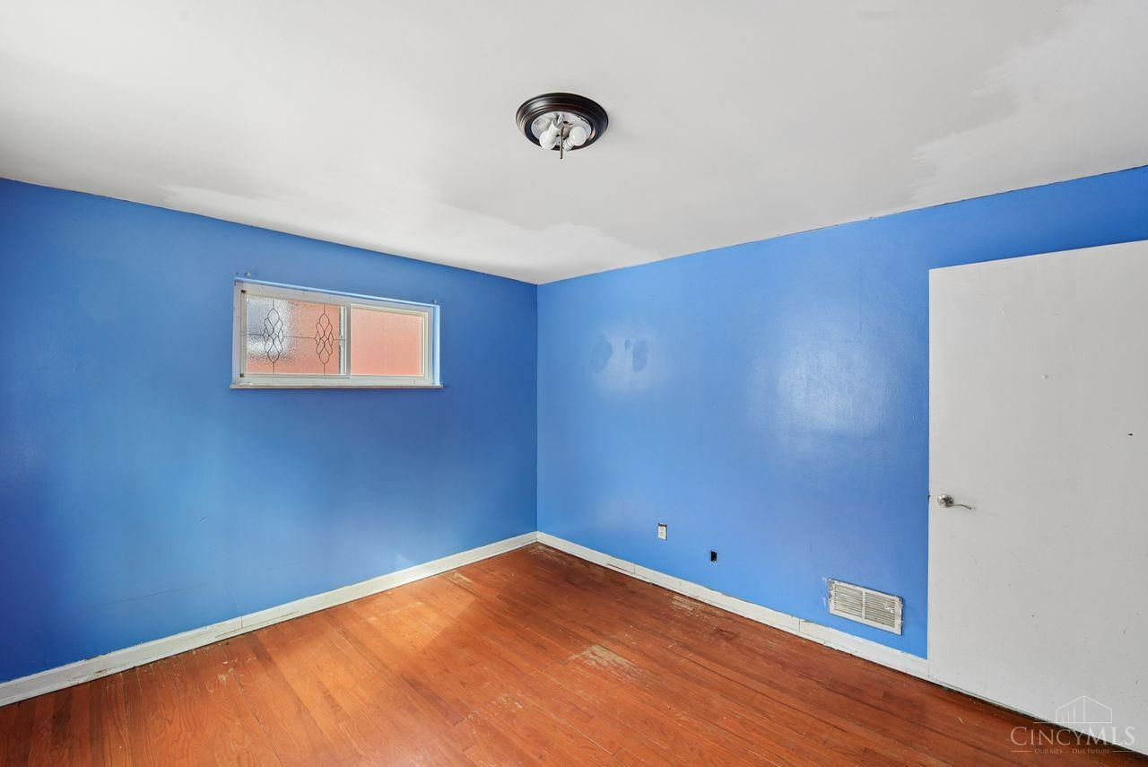 2183 Westwood Northern Boulevard