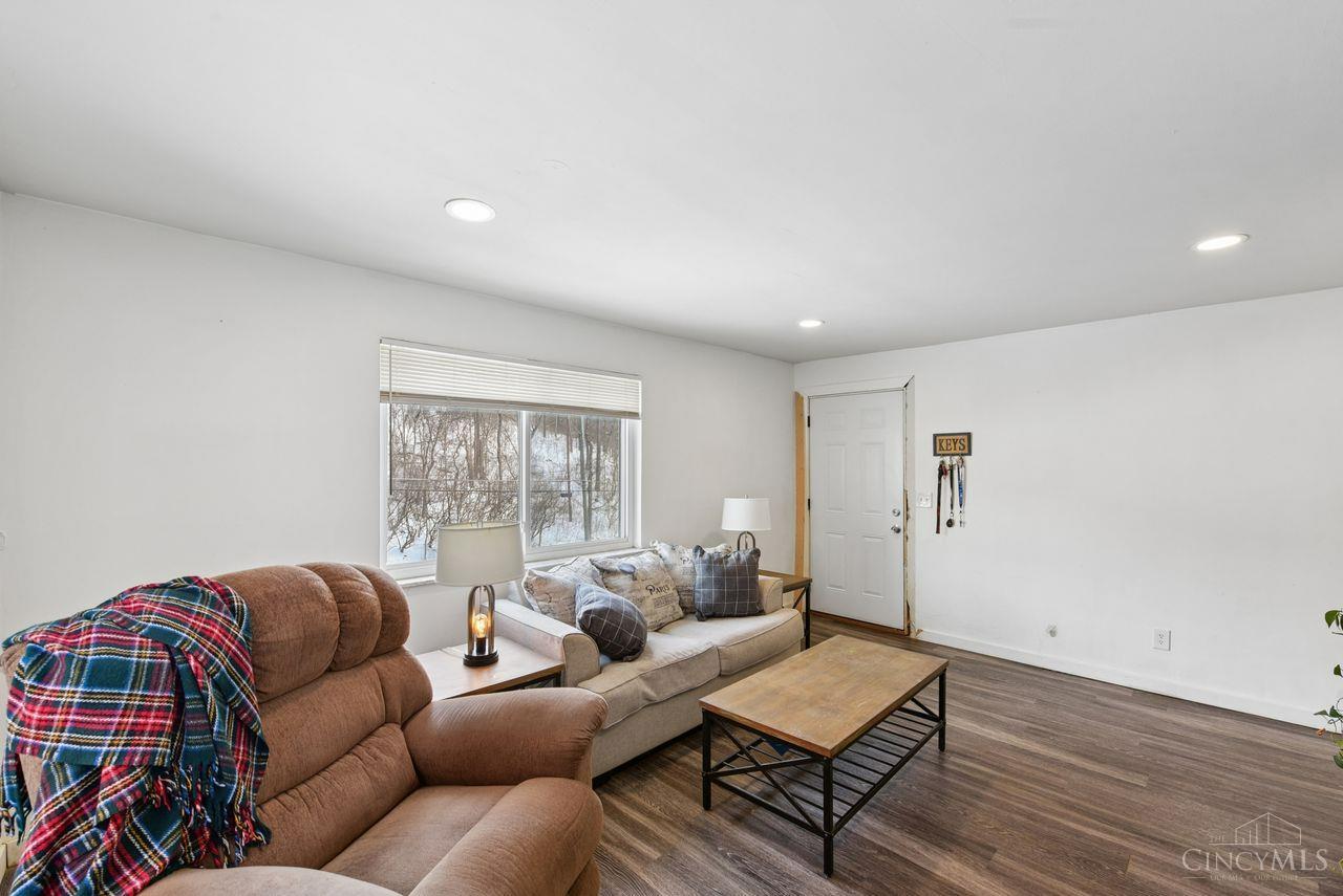 2183 Westwood Northern Boulevard