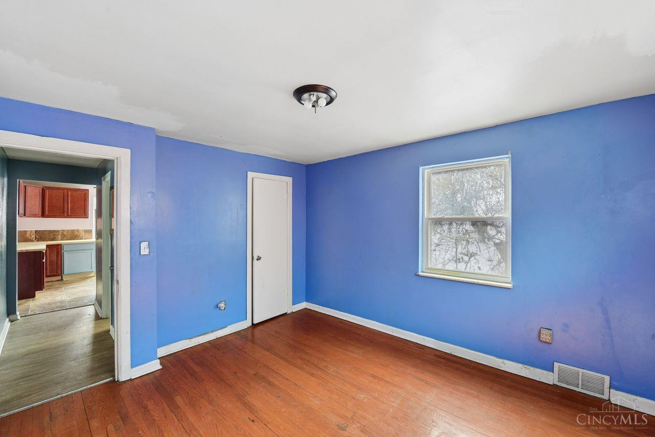 2183 Westwood Northern Boulevard