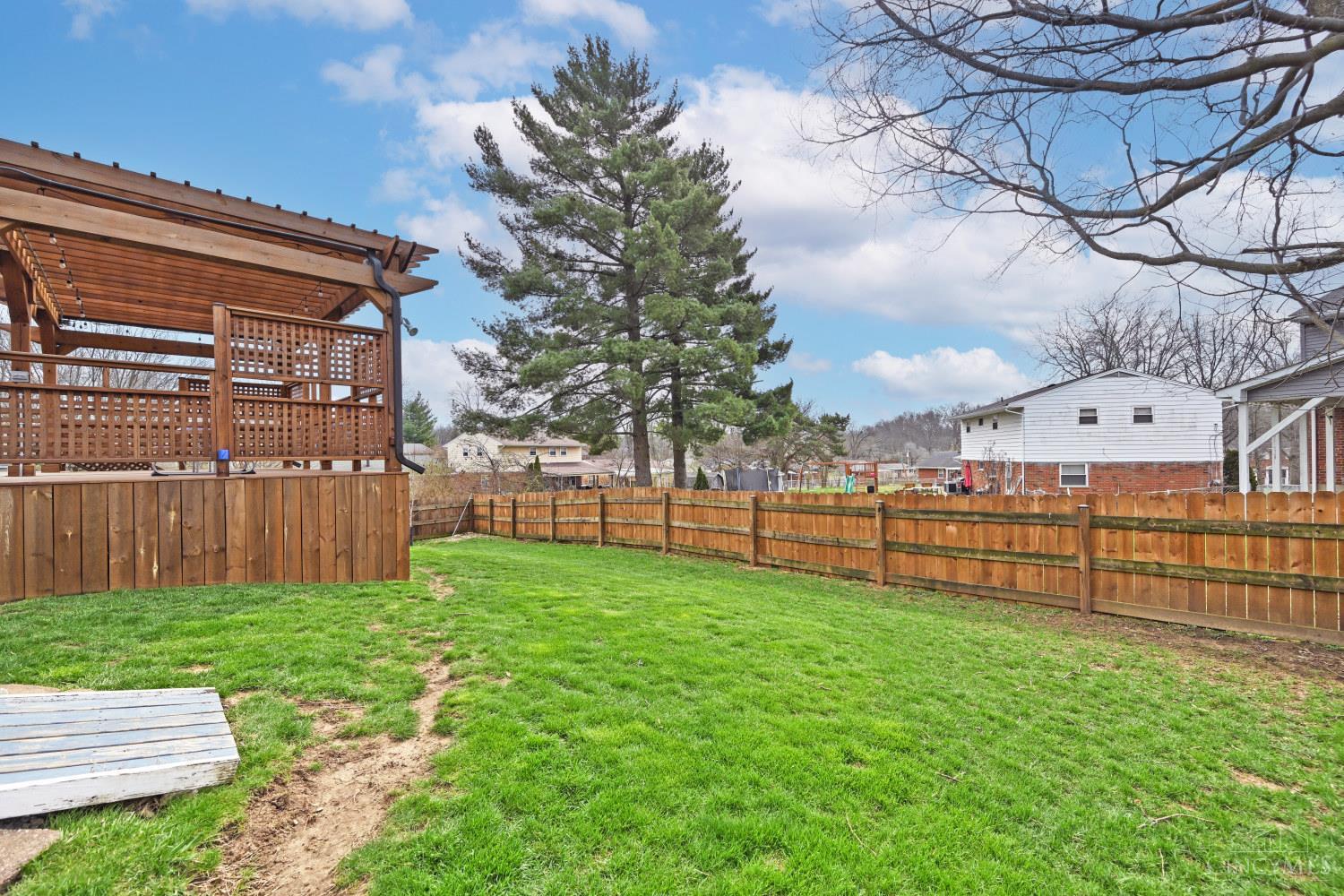 5467 Starcrest Drive