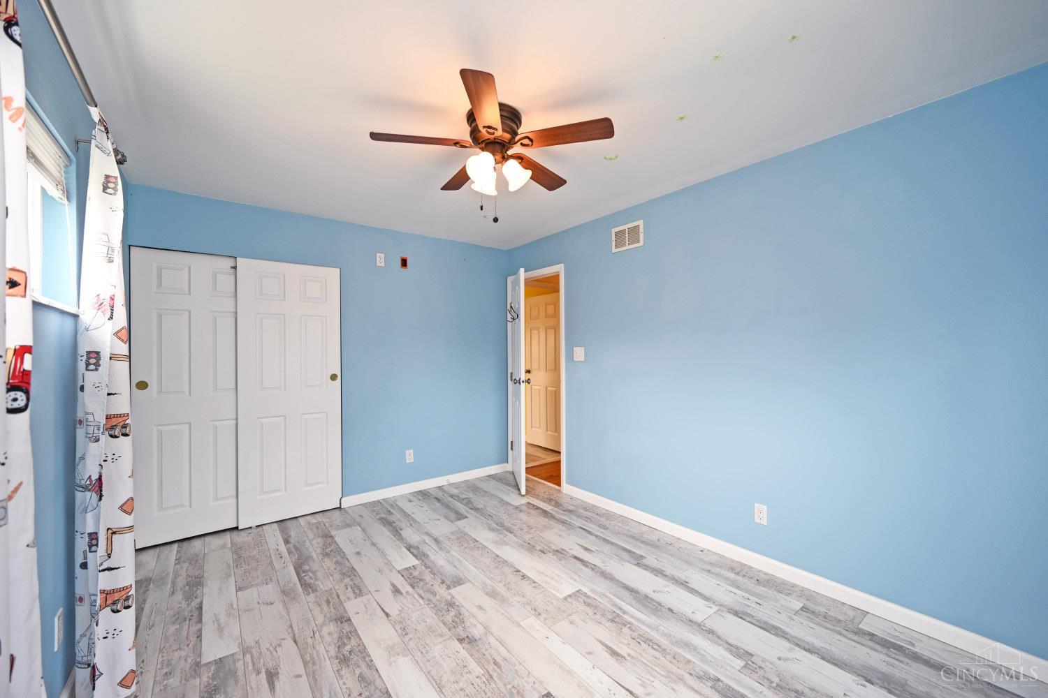 5467 Starcrest Drive