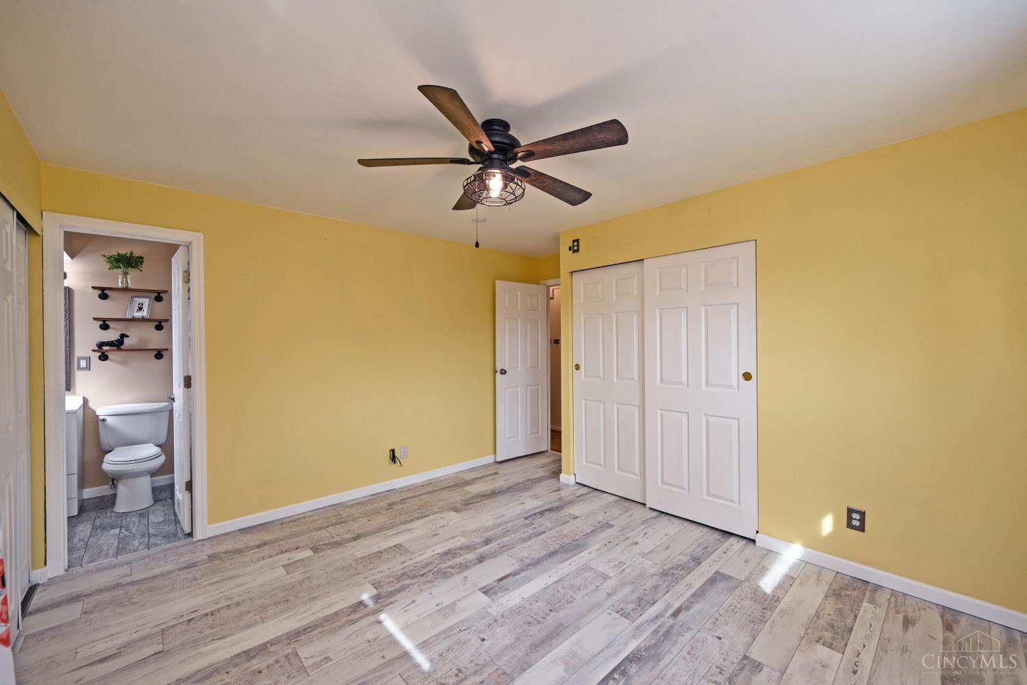 5467 Starcrest Drive