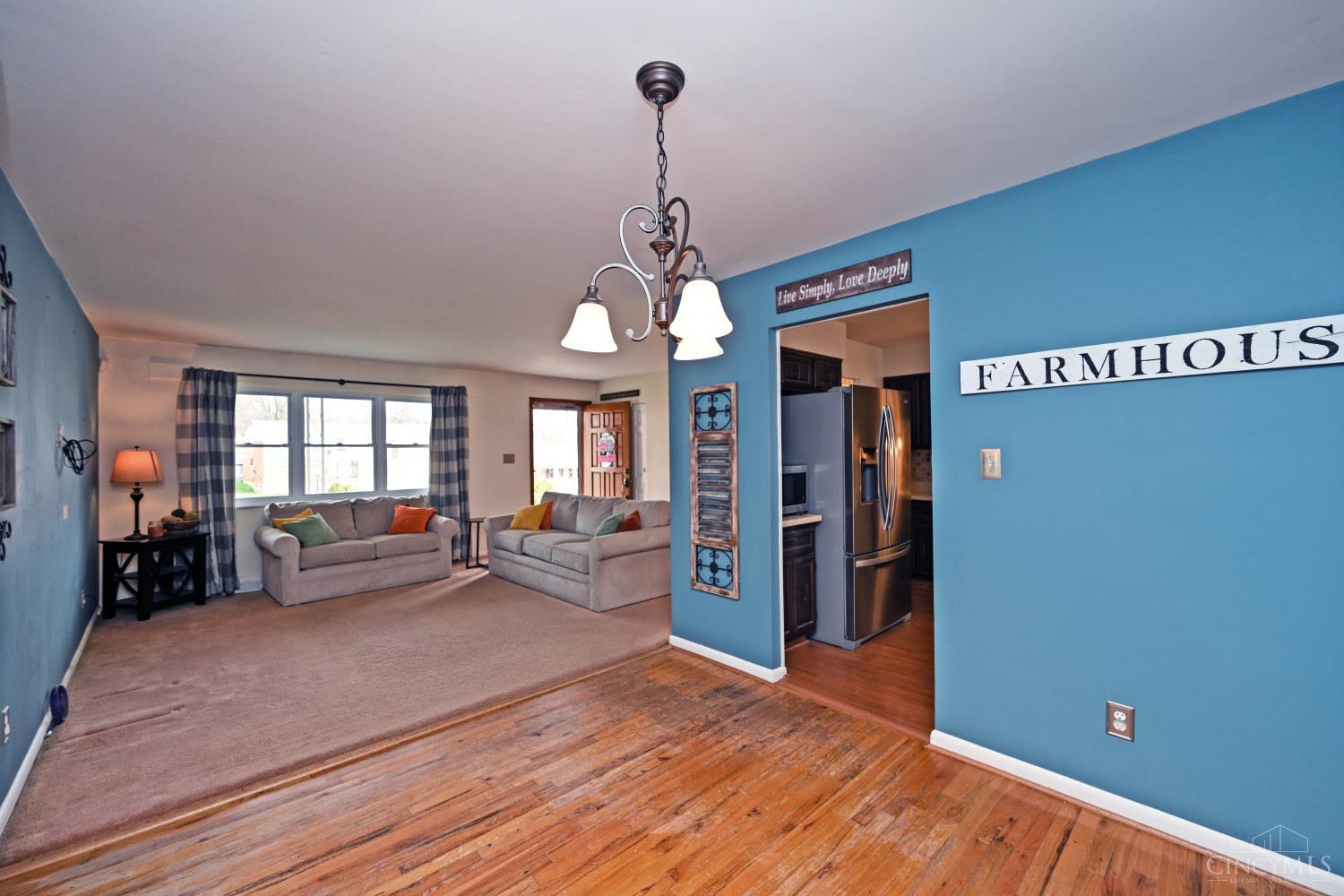 5467 Starcrest Drive