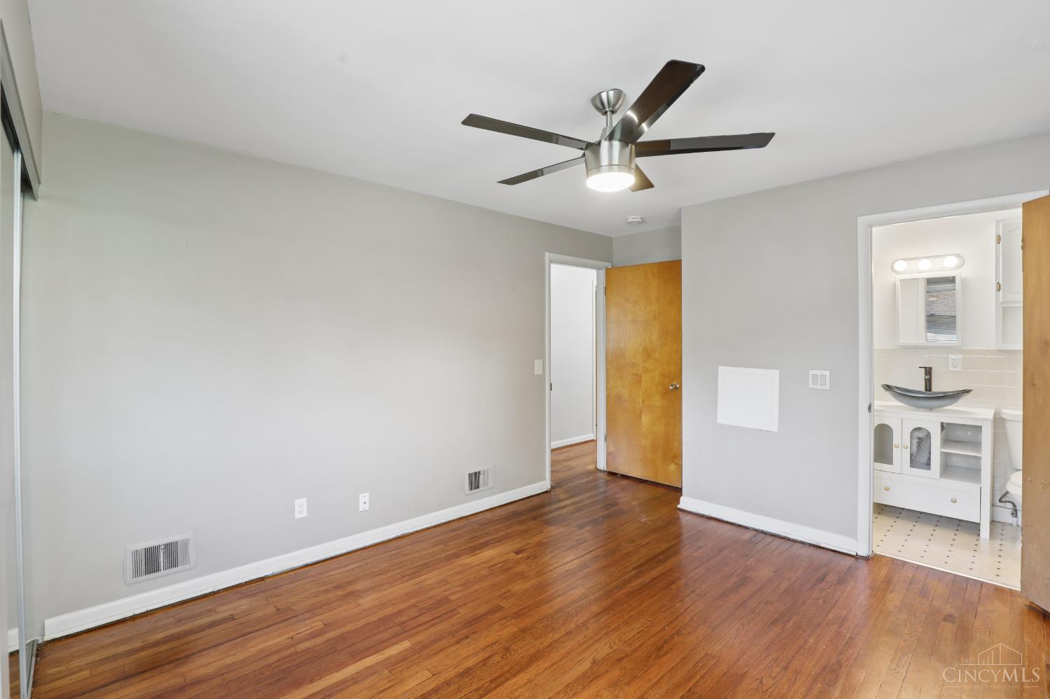 4384 Yakima Court
