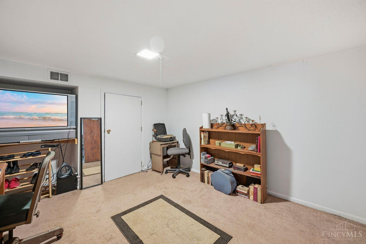 4384 Yakima Court