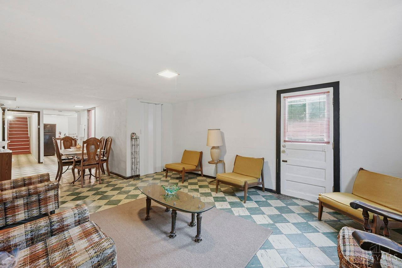 4384 Yakima Court