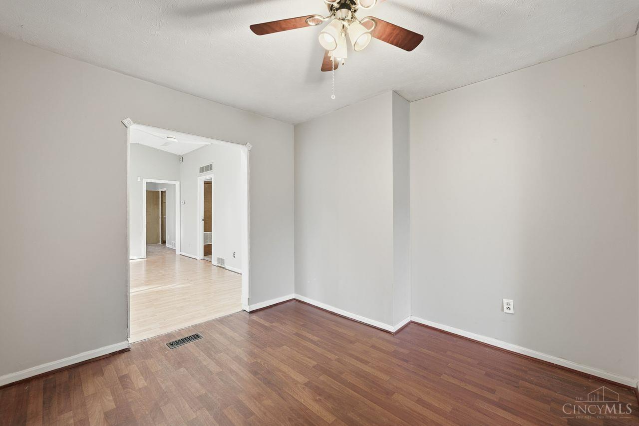 12109 Seaford Drive