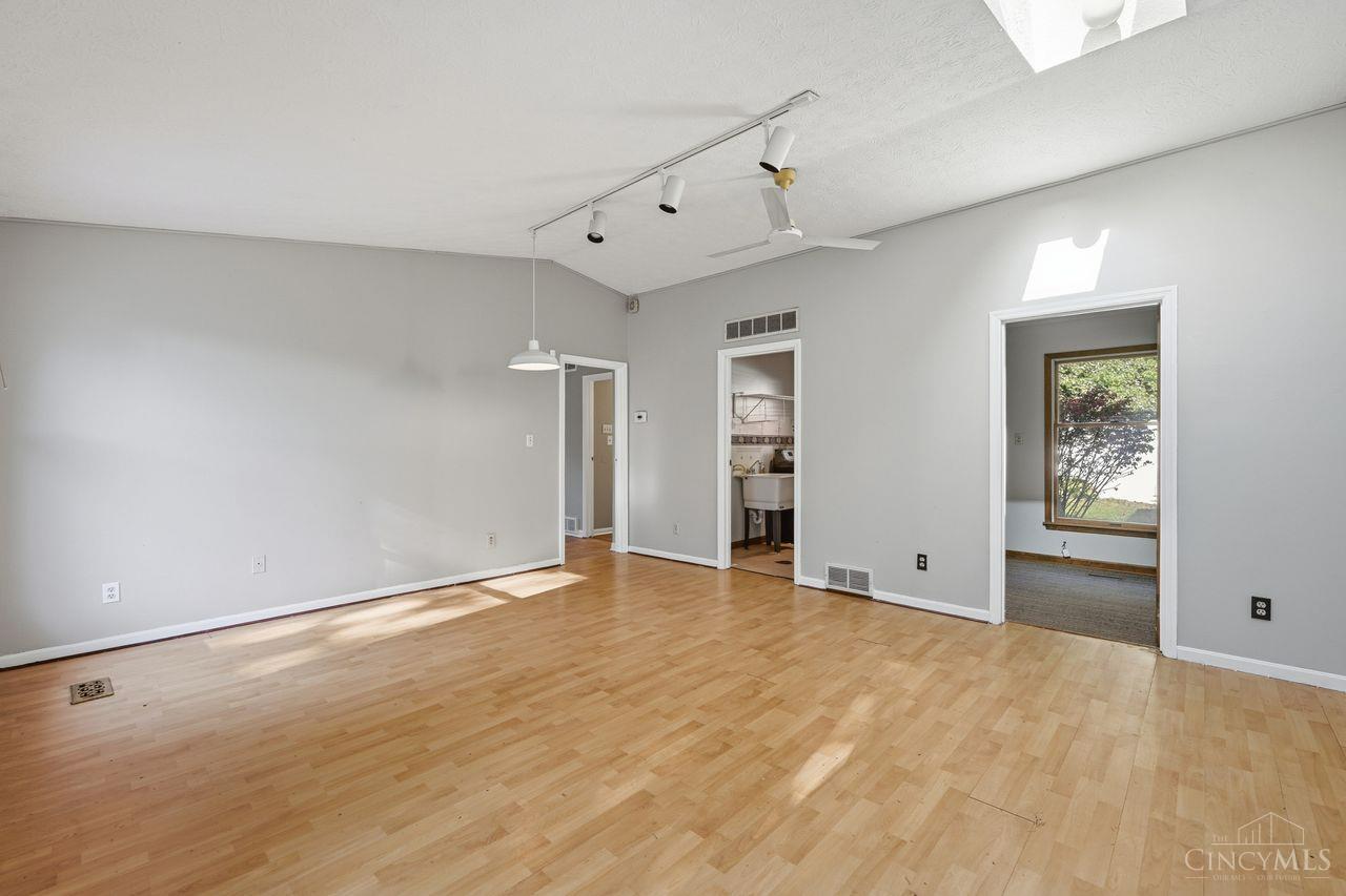 12109 Seaford Drive