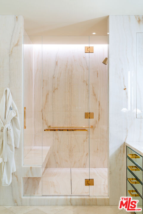 1 W Century Dr Unit: PH39