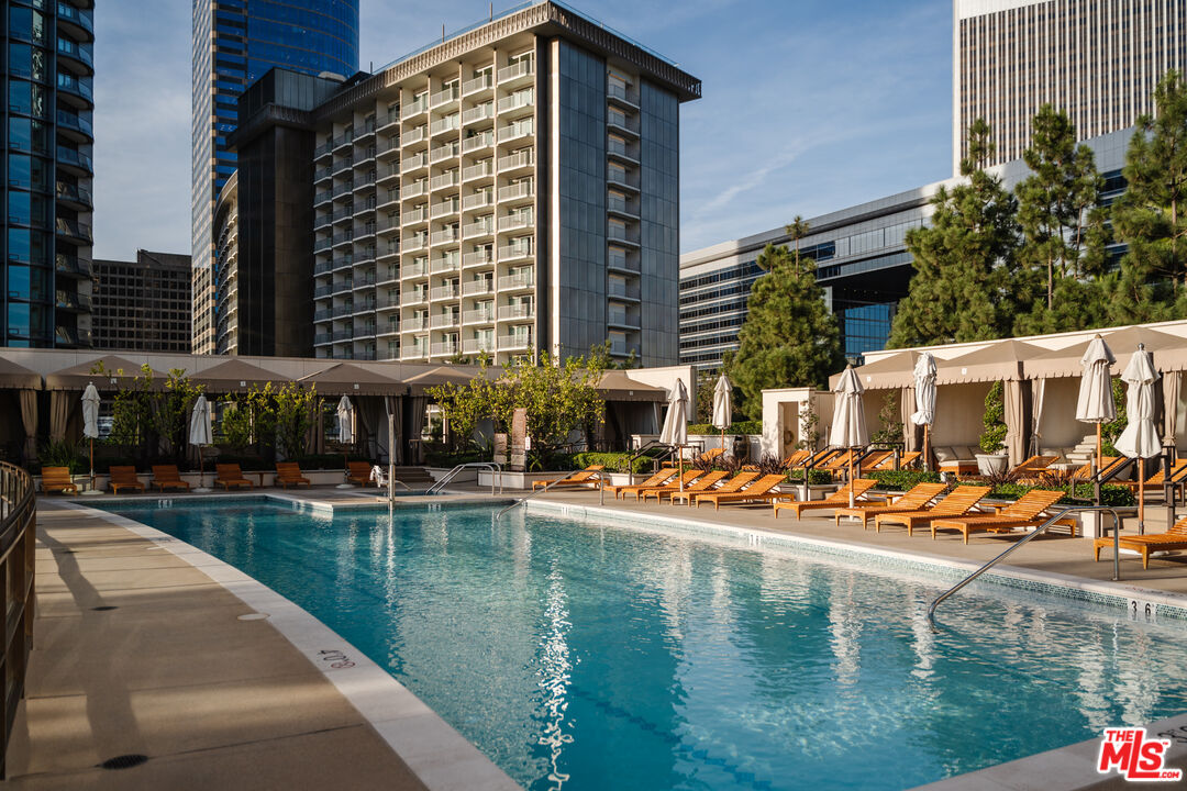 1 W Century Dr Unit: PH39