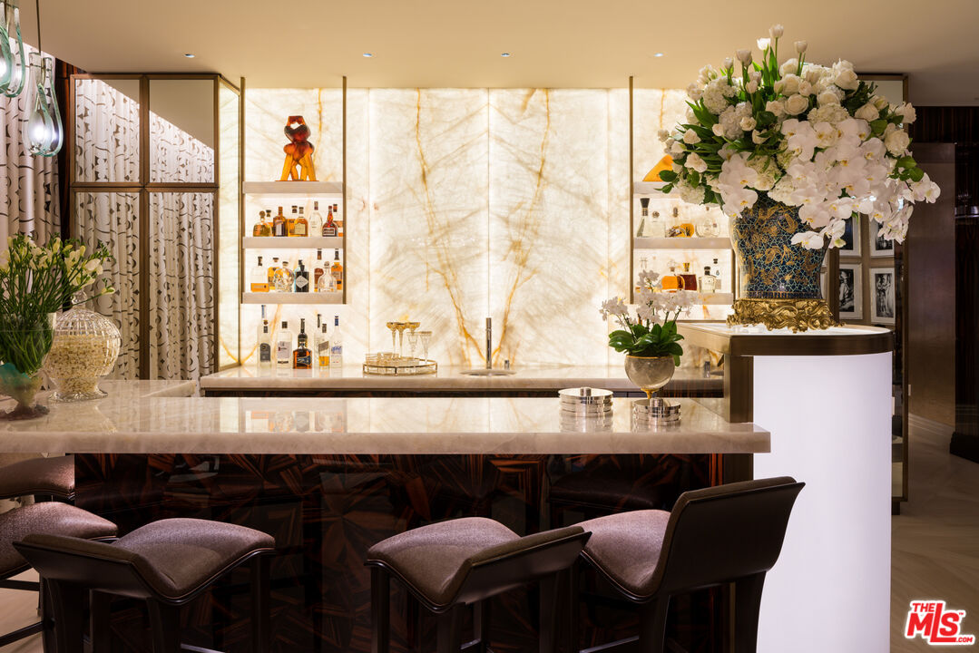 1 W Century Dr Unit: PH39