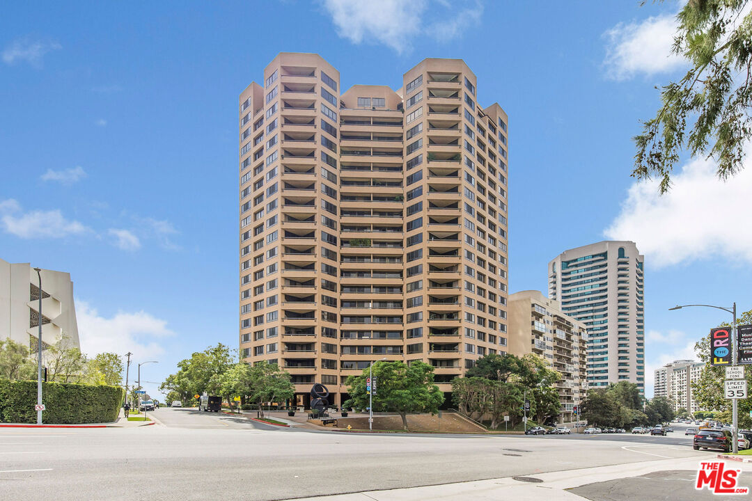 10430 Wilshire Blvd Unit: 702