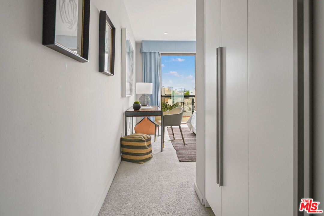 121 S Canon Dr Unit: 302