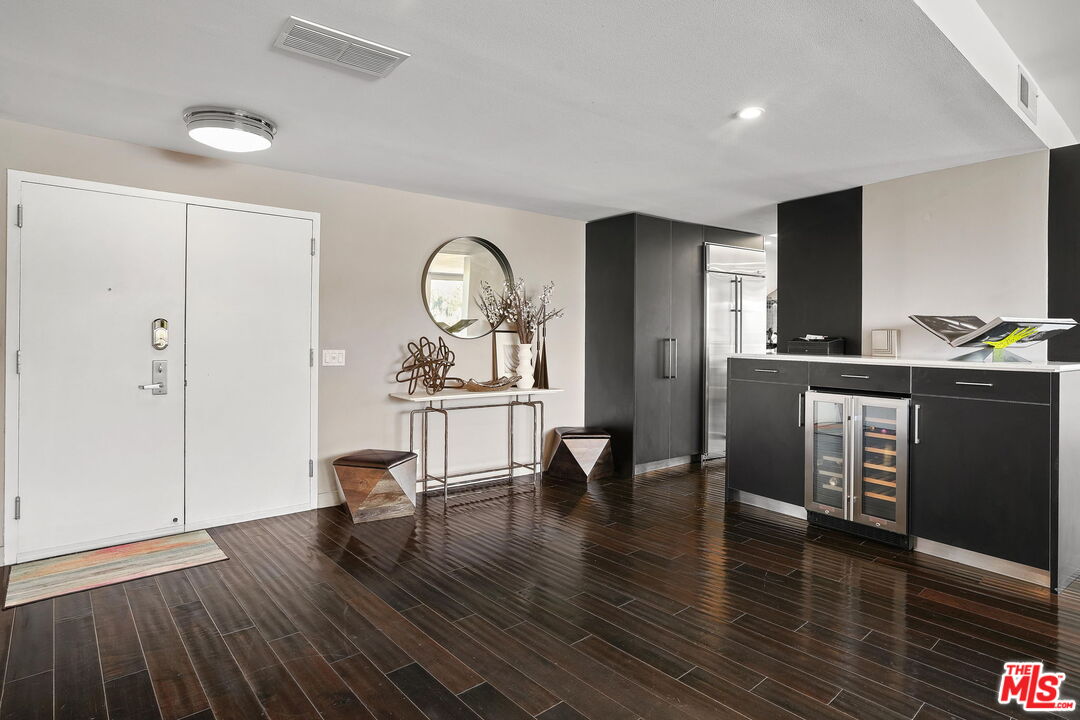 7250 Franklin Ave Unit: 1203