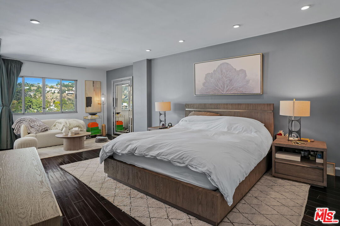 7250 Franklin Ave Unit: 1203