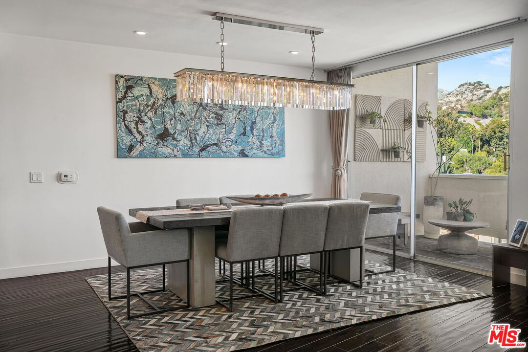 7250 Franklin Ave Unit: 1203