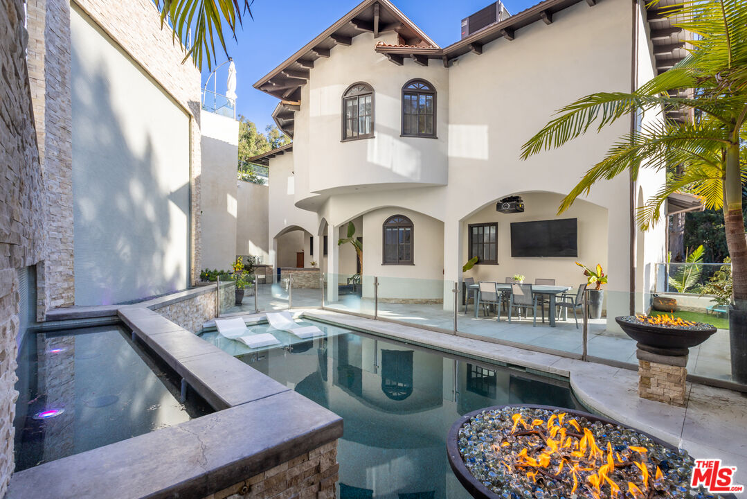 3133 Deronda Dr, hollywood hills