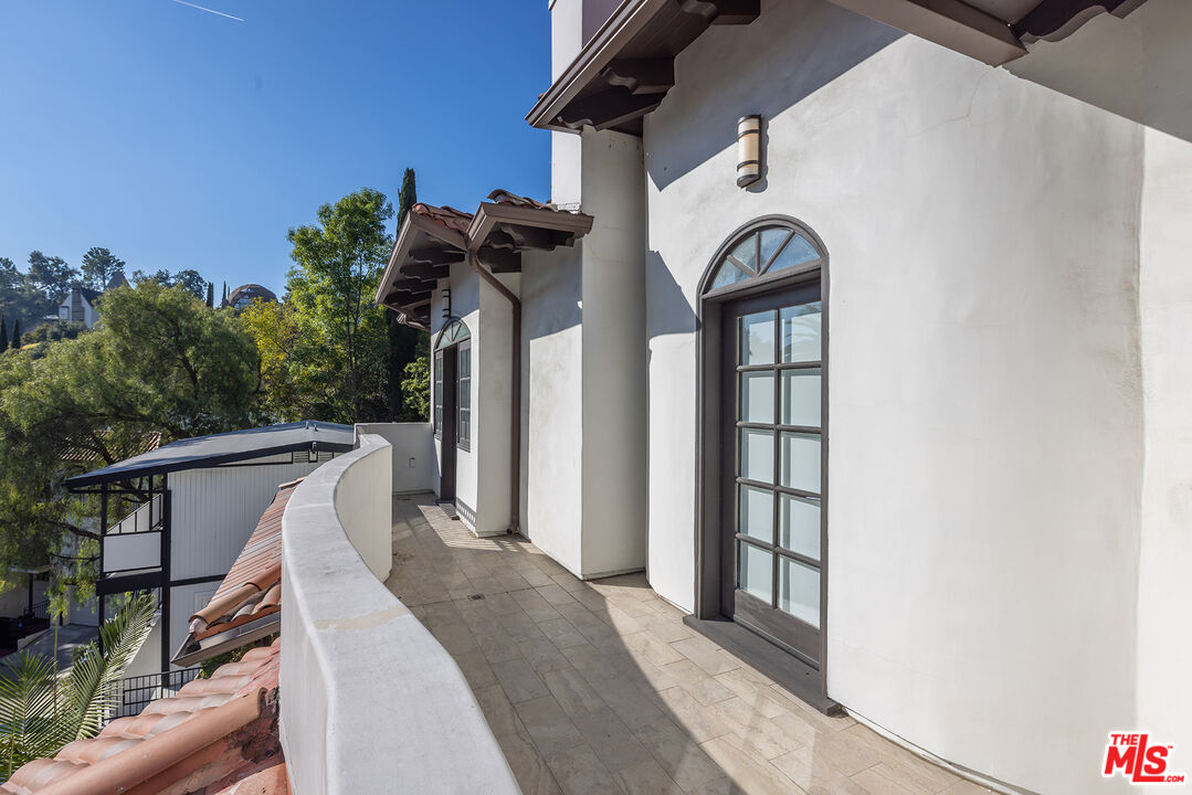 3133 Deronda Dr, hollywood hills