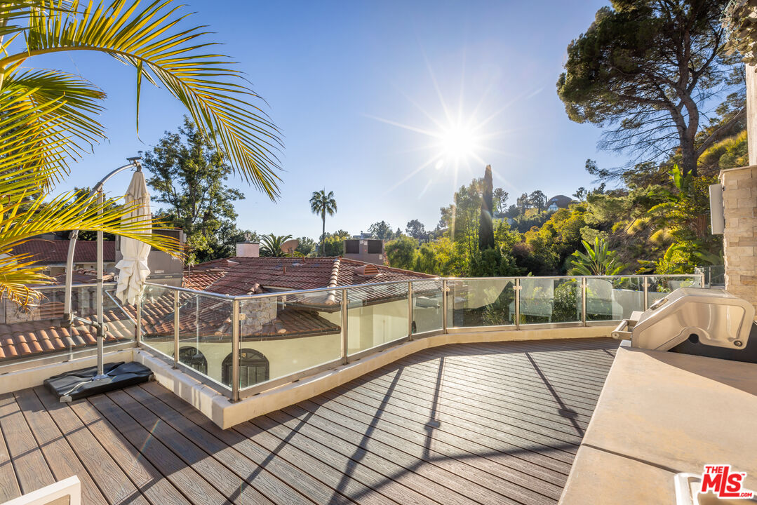 3133 Deronda Dr, hollywood hills