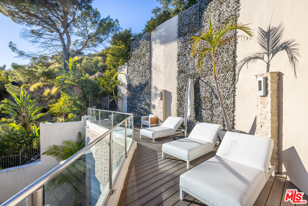 3133 Deronda Dr, hollywood hills