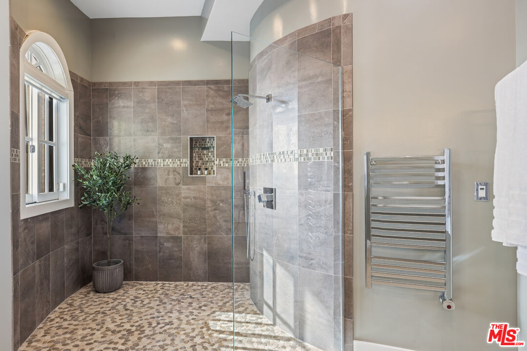 3133 Deronda Dr, hollywood hills