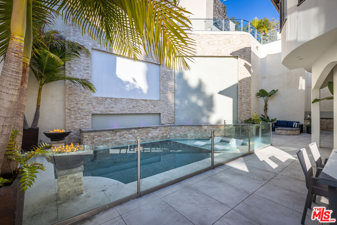 3133 Deronda Dr, hollywood hills