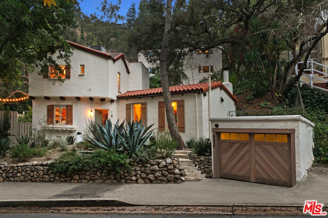 8632 Wonderland Ave, Hollywood Hills