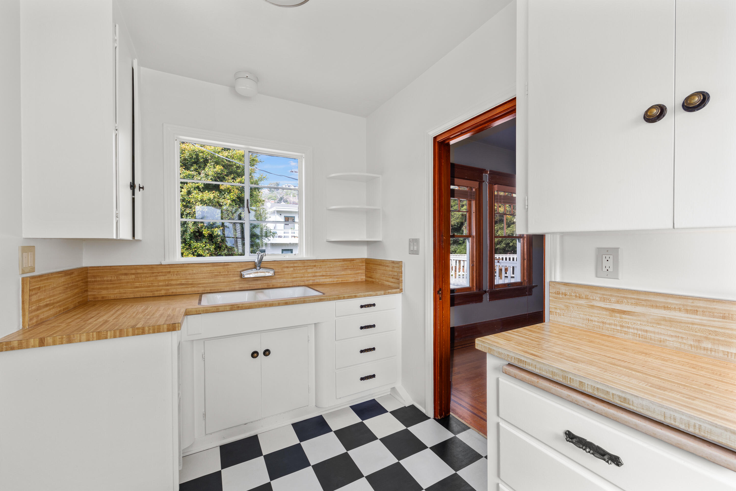 721 E Main Street