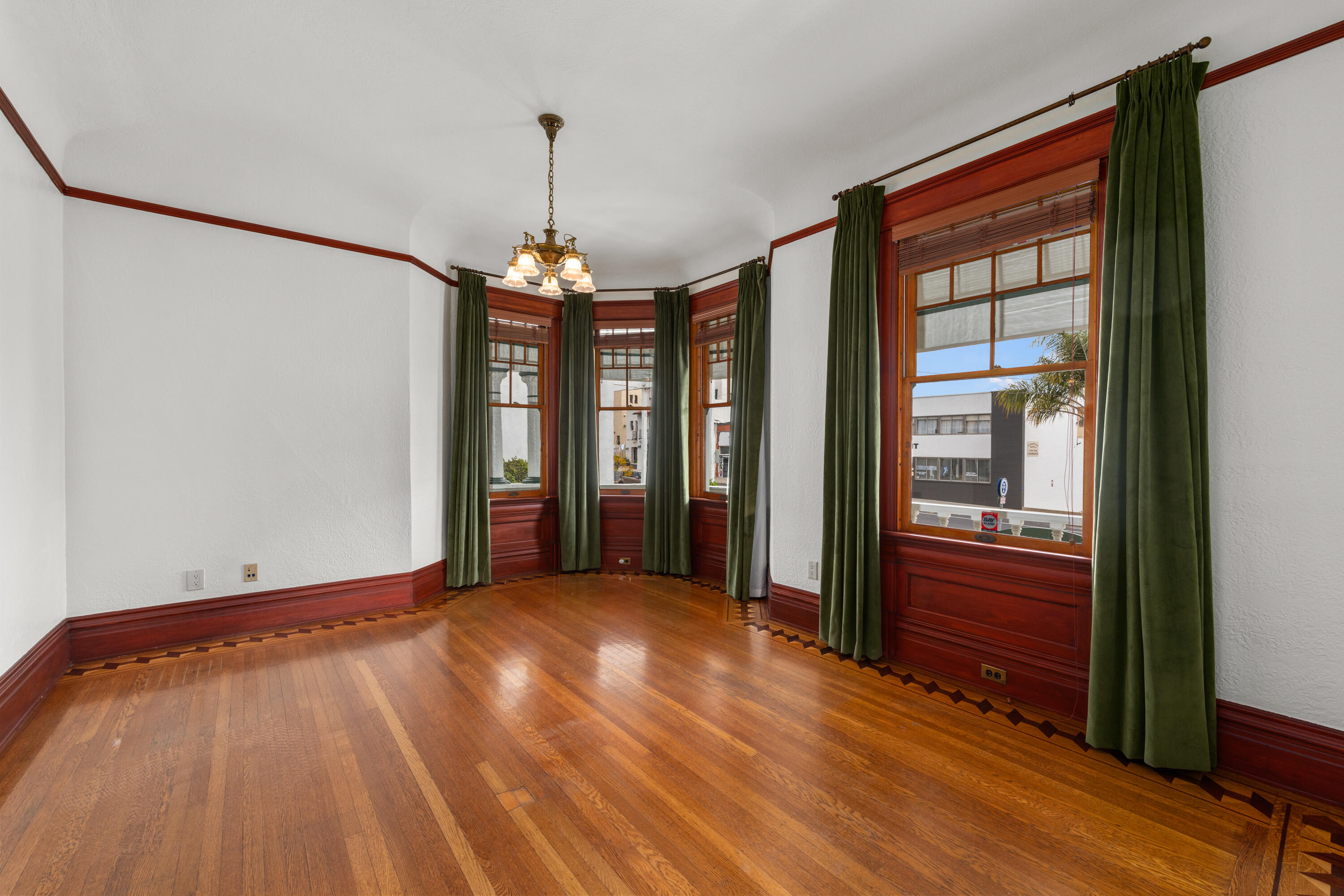 721 E Main Street