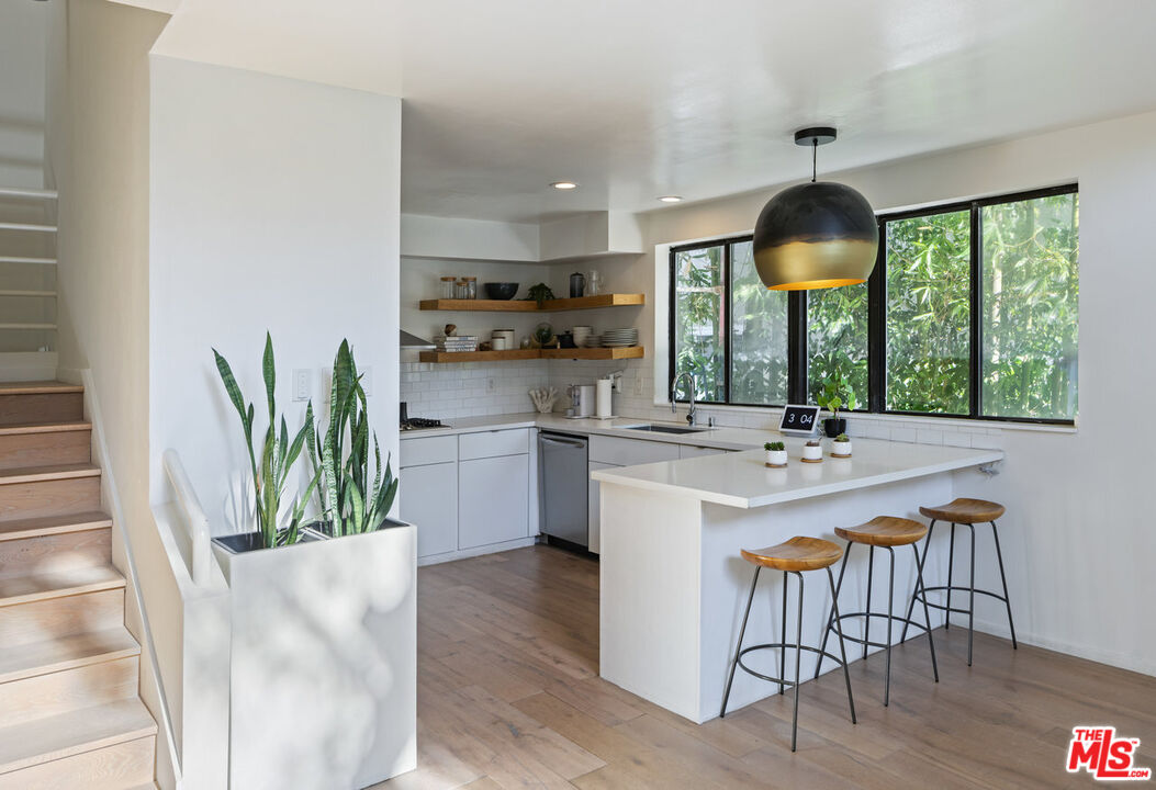 1401 Camden Ave Unit: 5