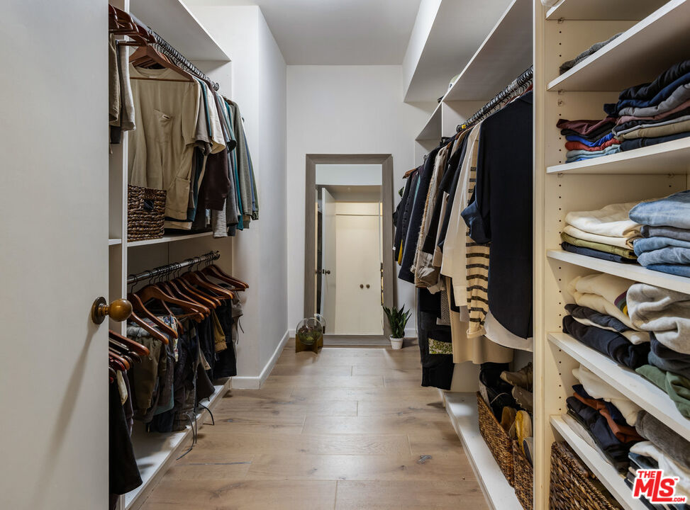 1401 Camden Ave Unit: 5