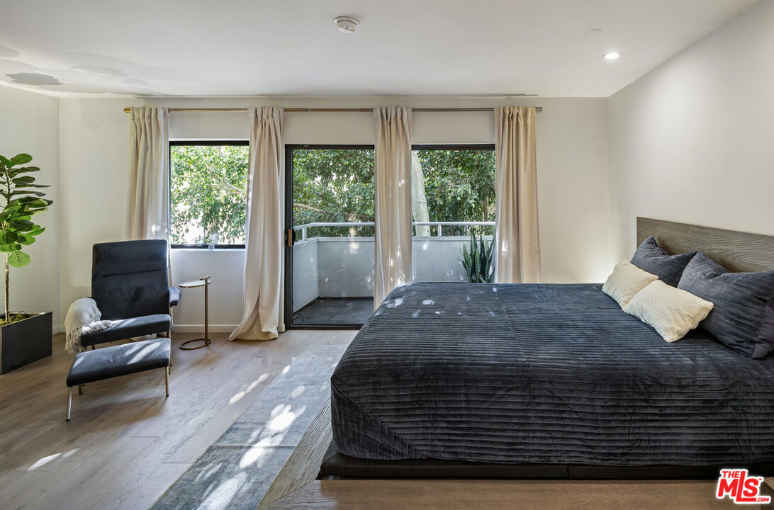 1401 Camden Ave Unit: 5