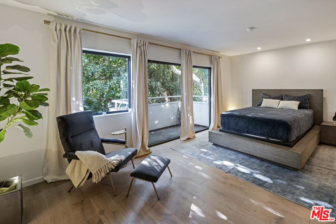 1401 Camden Ave Unit: 5