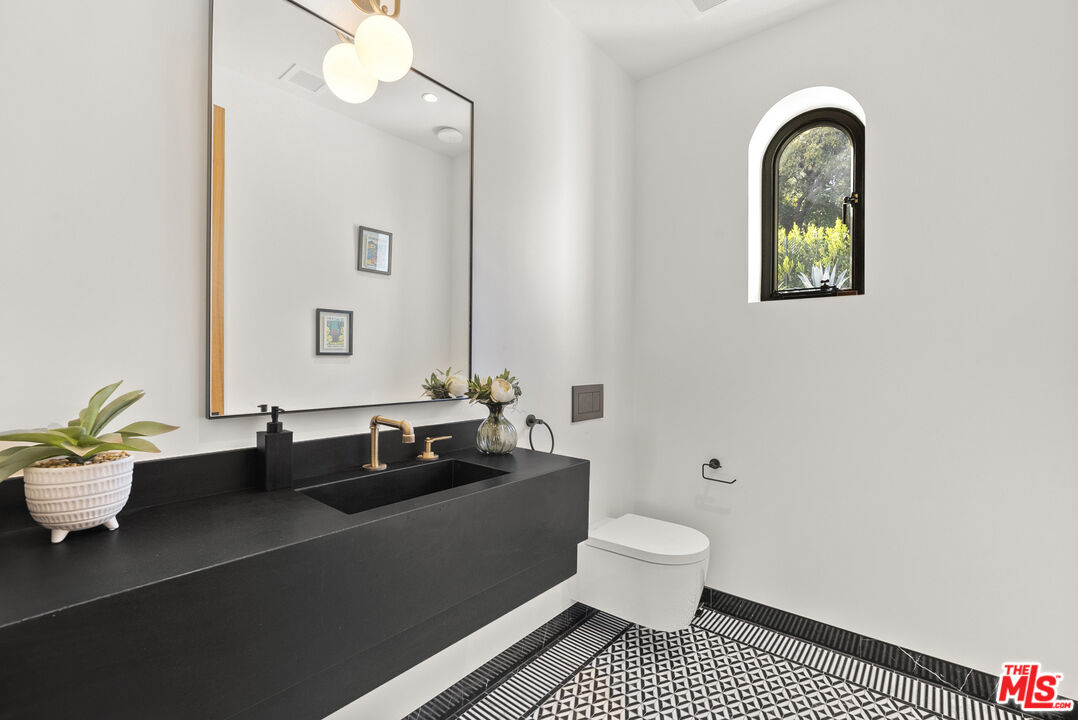 20 Camino Alto, Santa Barbara