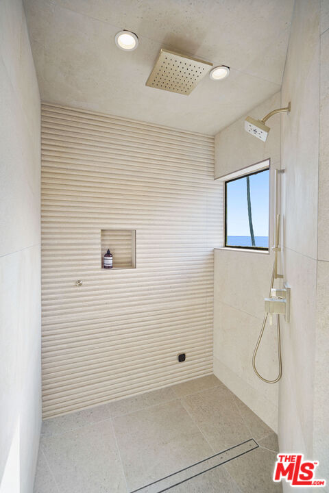 31030 Broad Beach Rd
