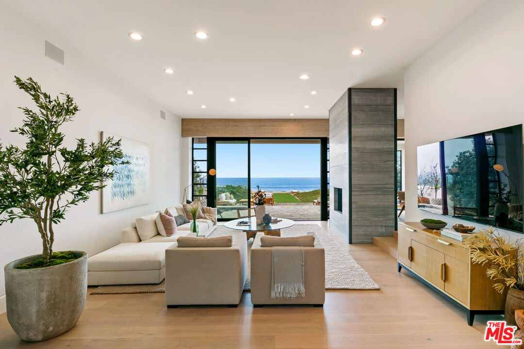 31030 Broad Beach Rd