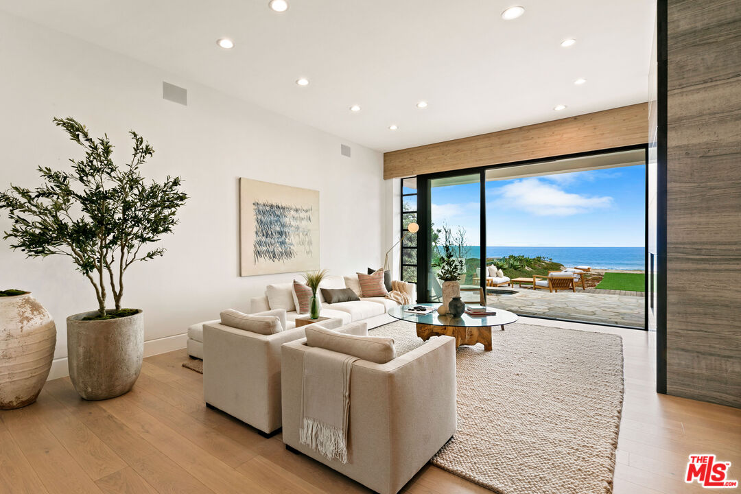 31030 Broad Beach Rd