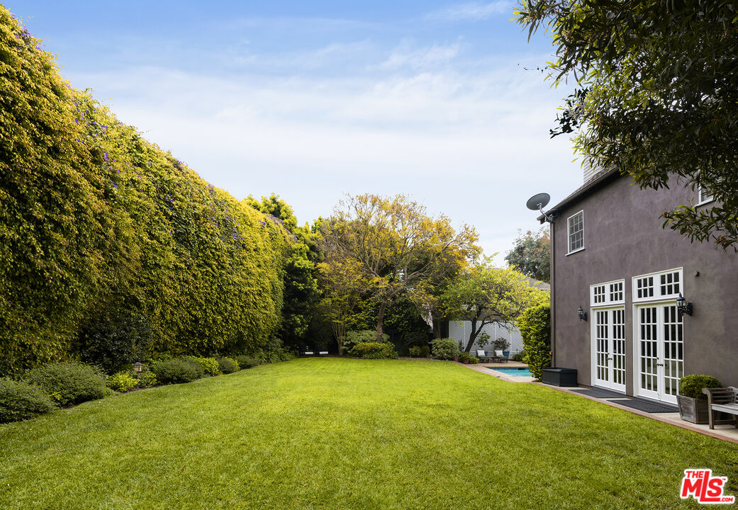 226 Palisades Ave, Santa Monica