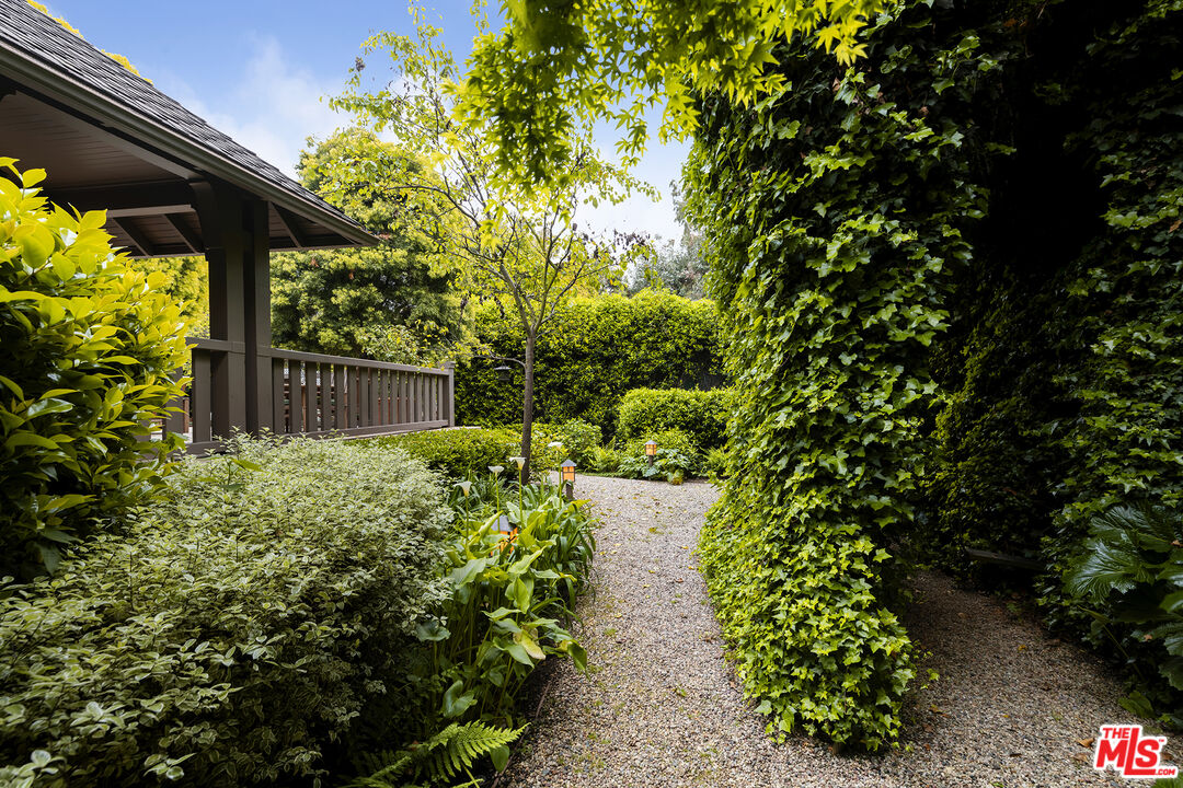 226 Palisades Ave, Santa Monica