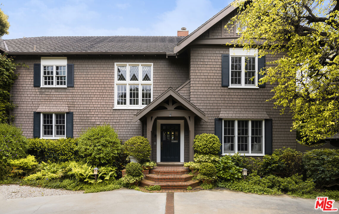 226 Palisades Ave, Santa Monica