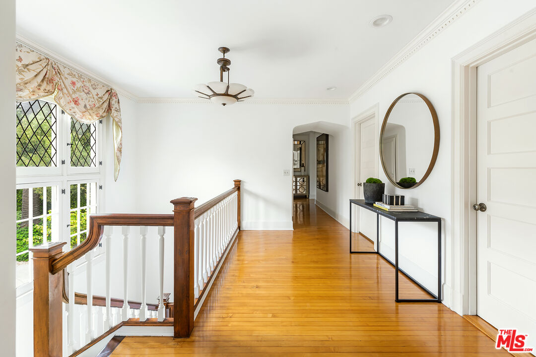 226 Palisades Ave, Santa Monica
