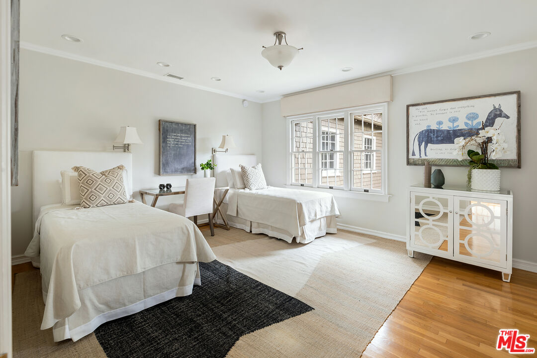 226 Palisades Ave, Santa Monica