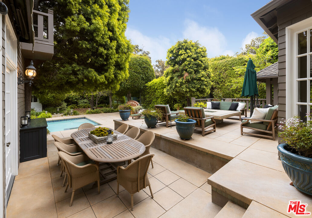 226 Palisades Ave, Santa Monica