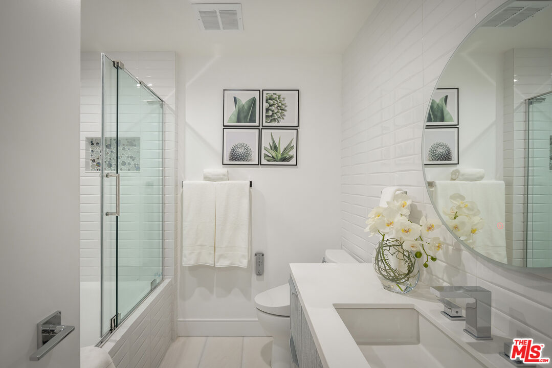 135 S Mccarty Dr Unit: 104