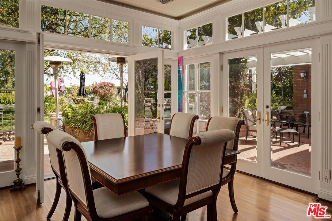 15524 Collina Strada, Bel Air