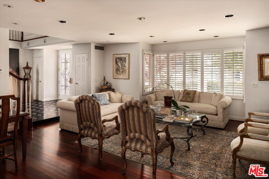 15524 Collina Strada, Bel Air