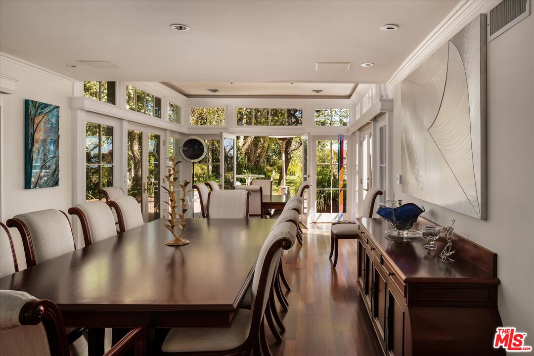 15524 Collina Strada, Bel Air