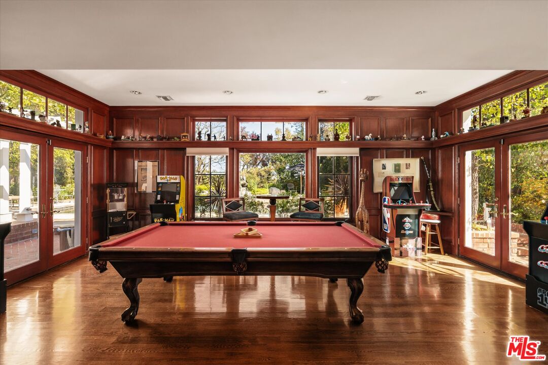 15524 Collina Strada, Bel Air